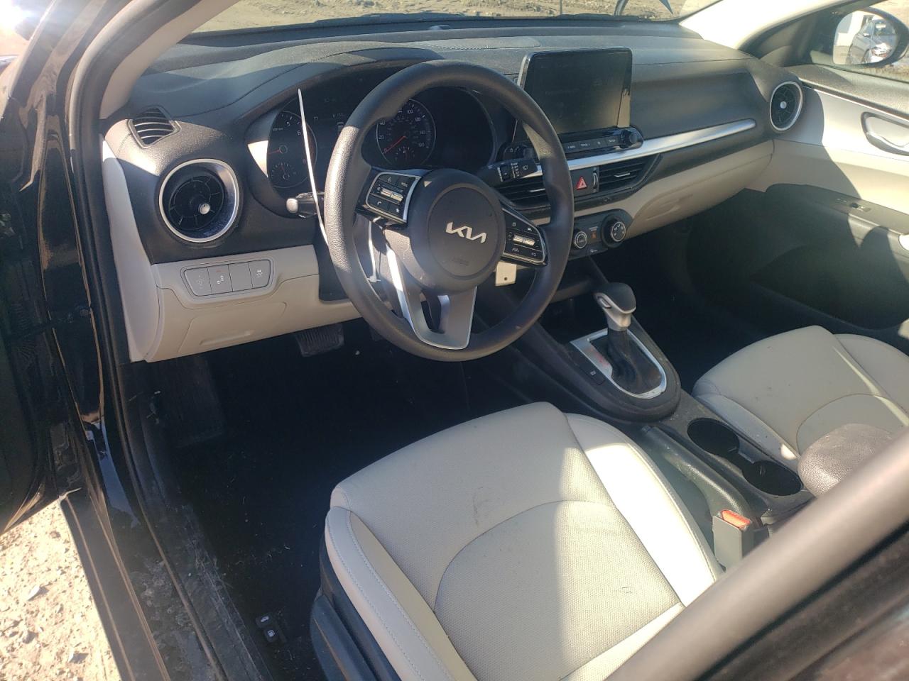 2023 KIA FORTE LX VIN:3KPF24AD1PE572953