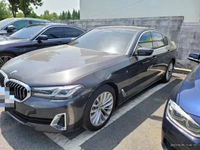 2021 BMW 530 VIN: