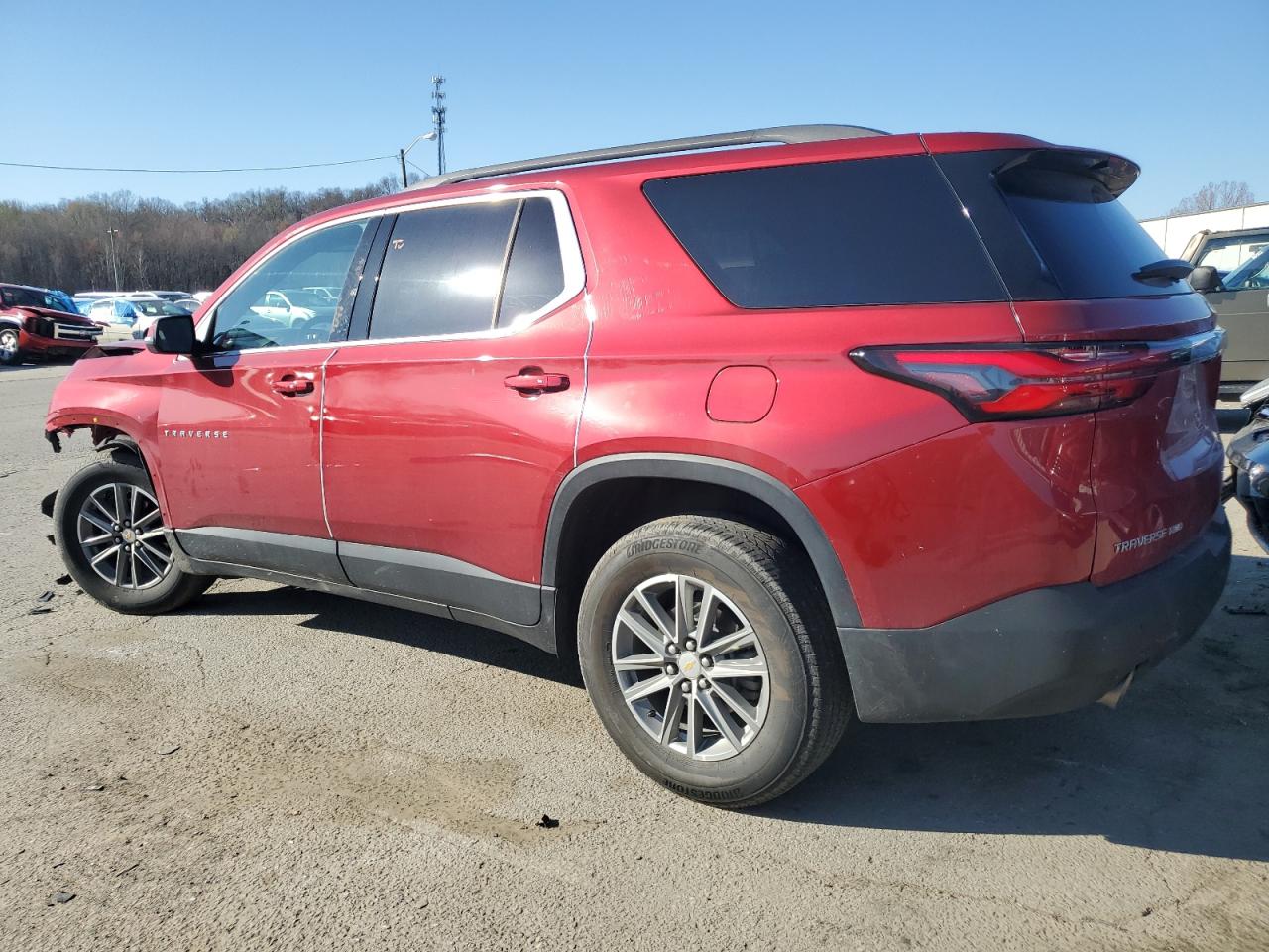 2023 CHEVROLET TRAVERSE LT VIN:1GNEVGKW4PJ104360