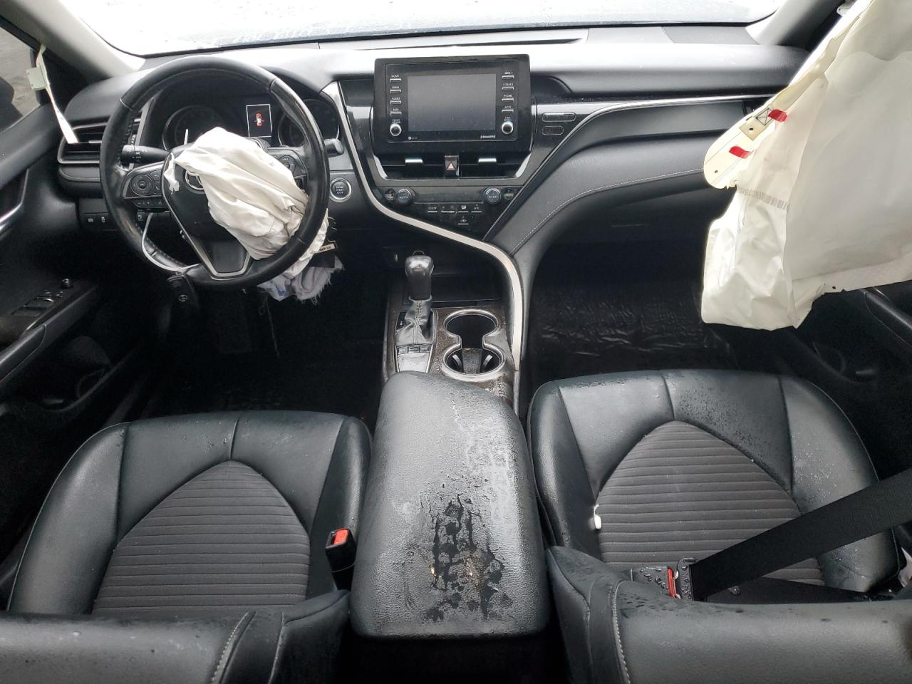 2022 TOYOTA CAMRY SE VIN:4T1T11AK2NU660553