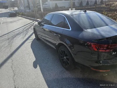 2018 Audi A4 WAUZZZF45JA172612 VIN:WAUZZZF45JA172612