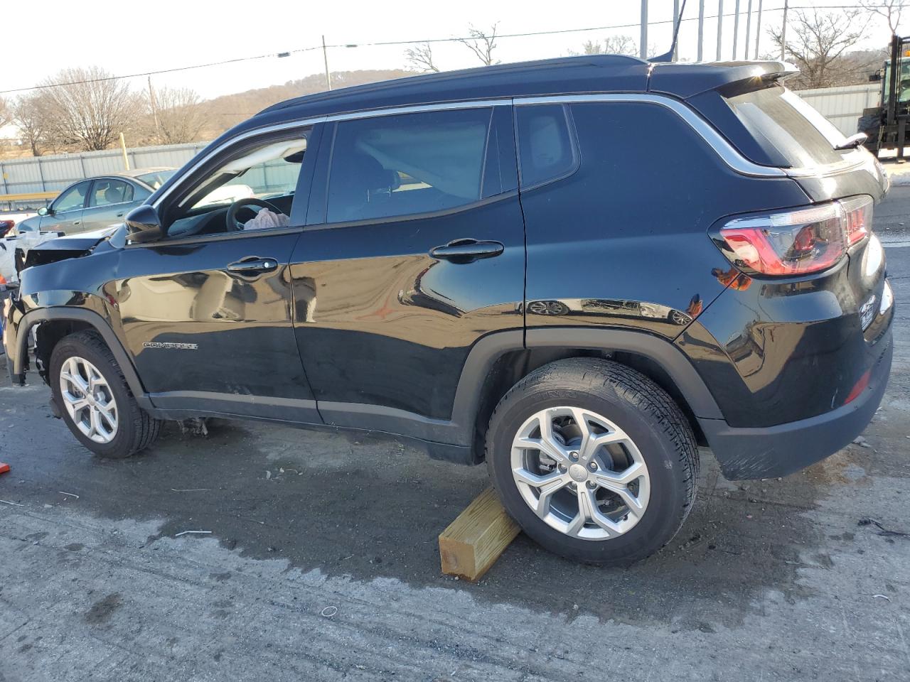 2024 JEEP COMPASS LATITUDE VIN:3C4NJDBN1RT173982