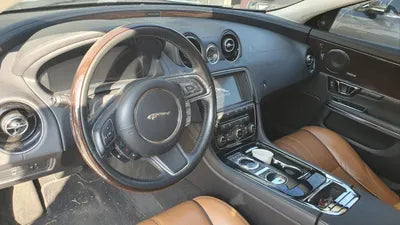 2017 Jaguar XJ SAJAA1296HNW06955 VIN:SAJAA1296HNW06955