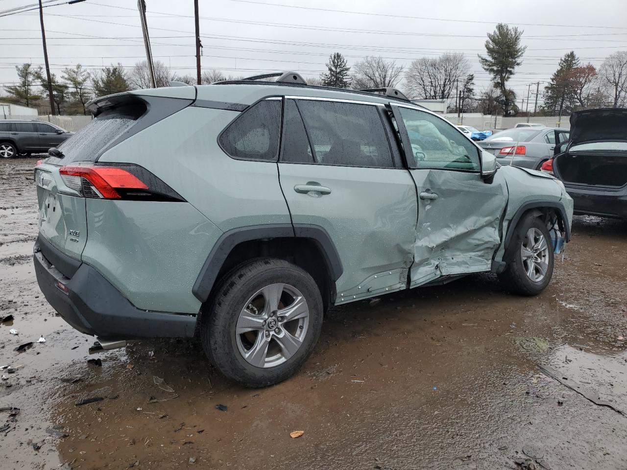 2022 TOYOTA RAV4 XLE VIN:2T3P1RFV8NW250219