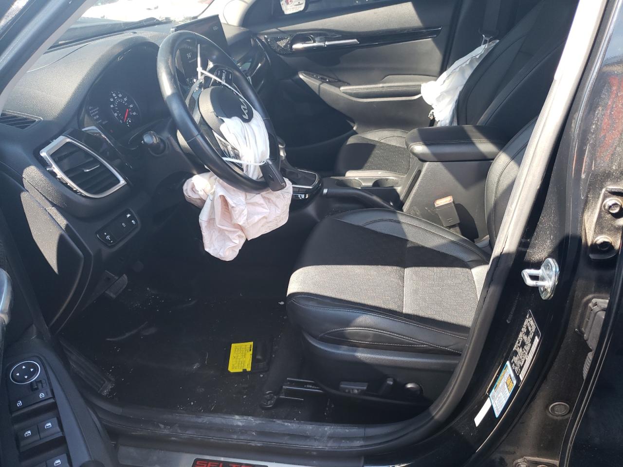 2022 KIA SELTOS EX VIN:KNDERCAA1N7235235