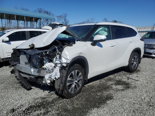 2024 TOYOTA HIGHLANDER LE VIN:5TDKDRAH6RS547709