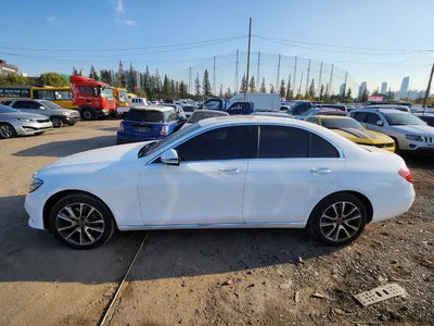 2019 Mercedes-Benz E 300 WDDZF4KB6KA591174 VIN:WDDZF4KB6KA591174