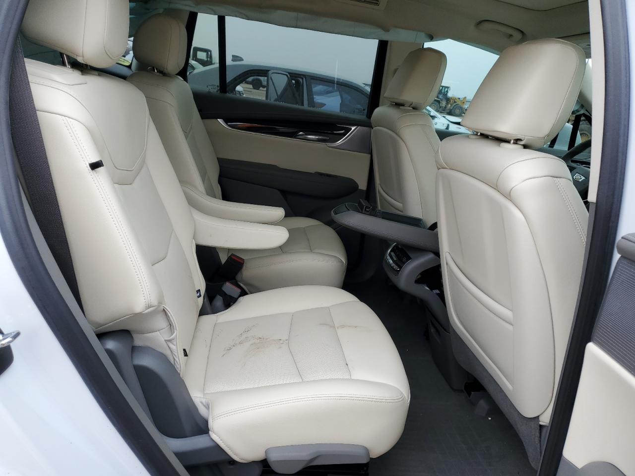 2024 CADILLAC XT6 PREMIUM LUXURY VIN:1GYKPCRS2RZ717884