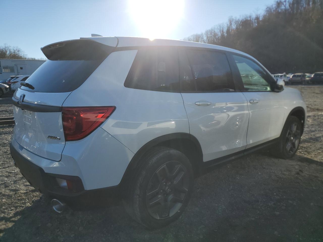 2022 HONDA PASSPORT EXL VIN:5FNYF8H55NB011813