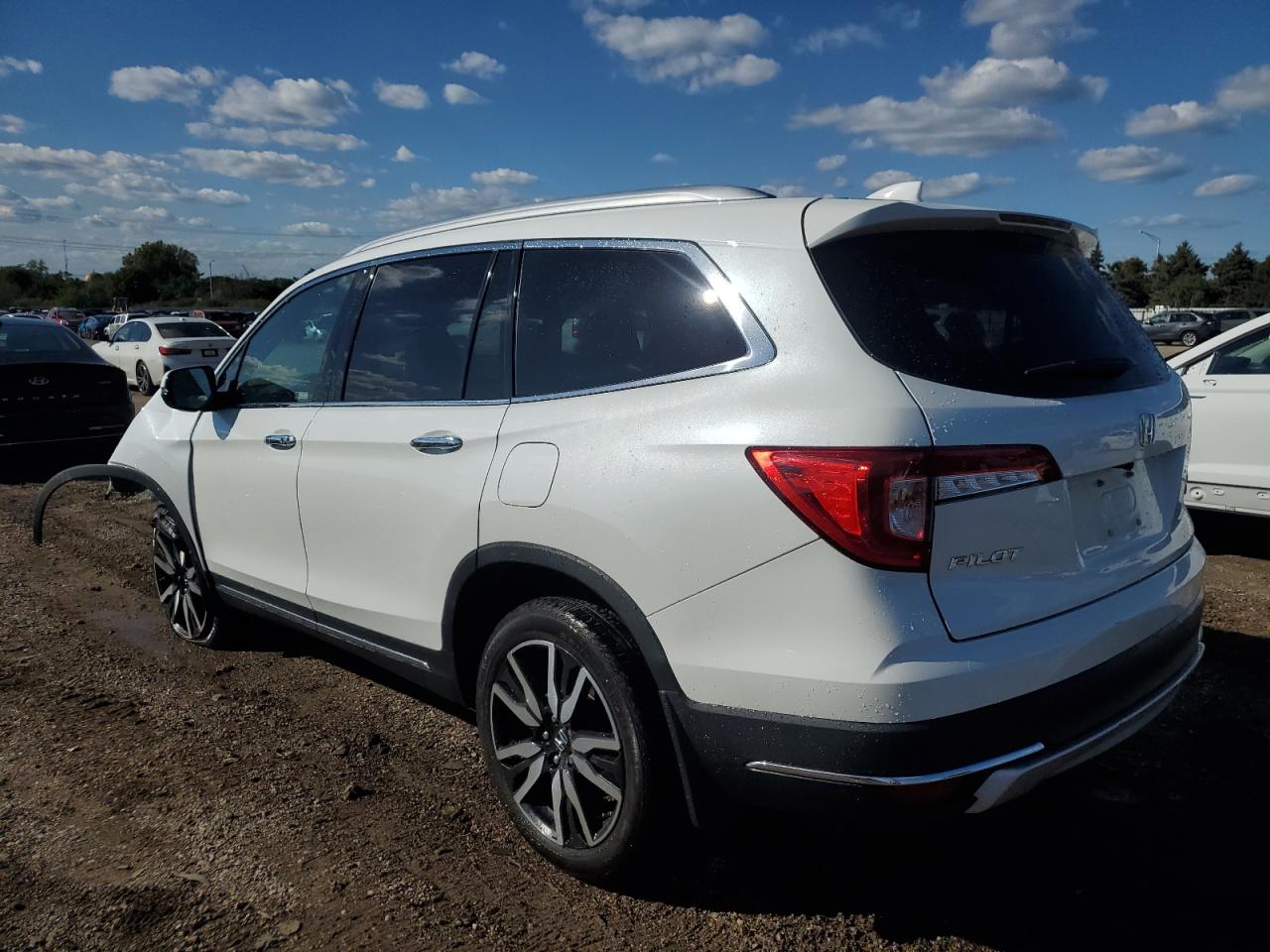 2022 HONDA PILOT TOURING VIN:5FNYF6H9XNB016092