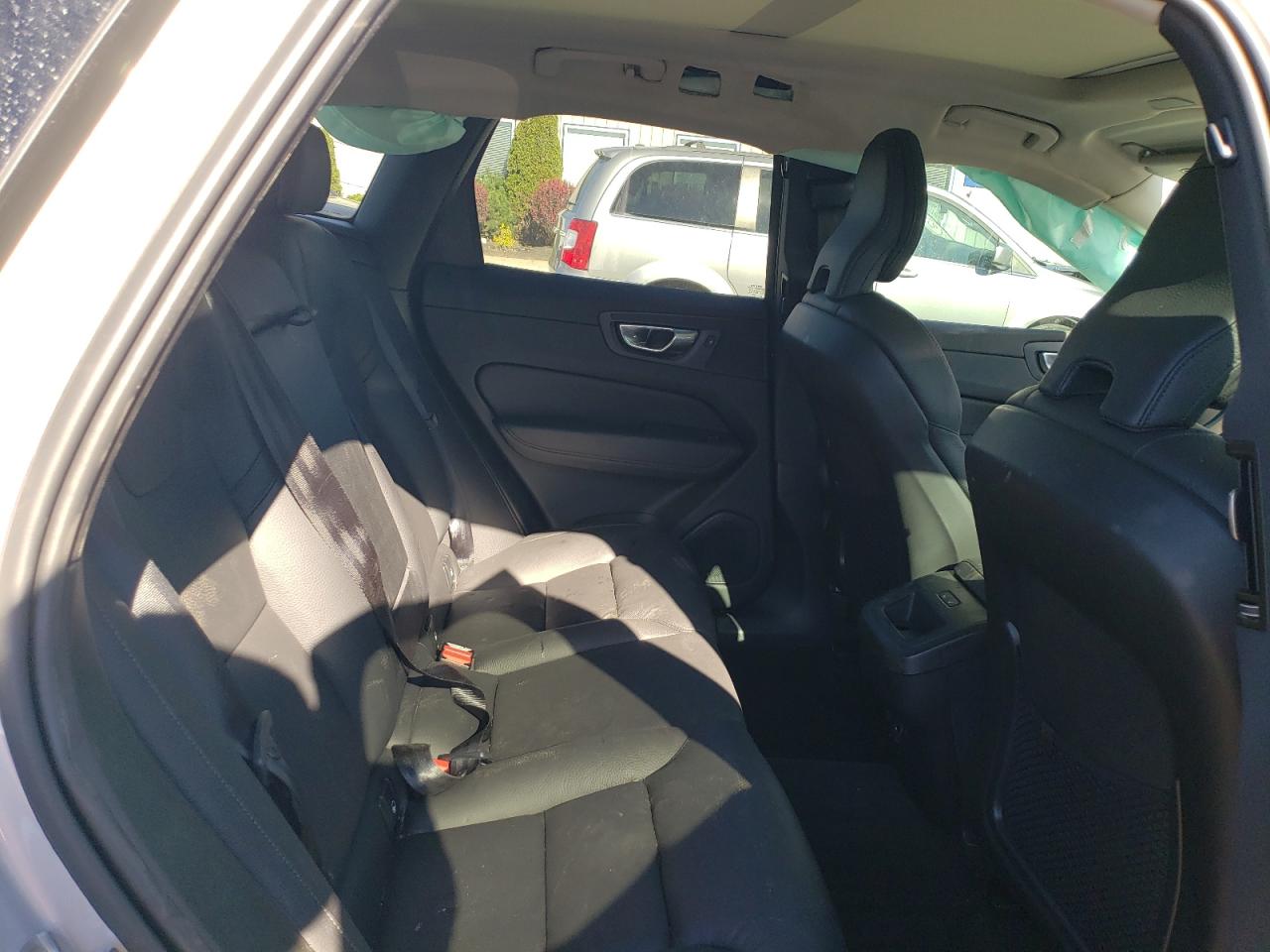2022 VOLVO XC60 B5 MOMENTUM VIN:YV4L12RK6N1051348