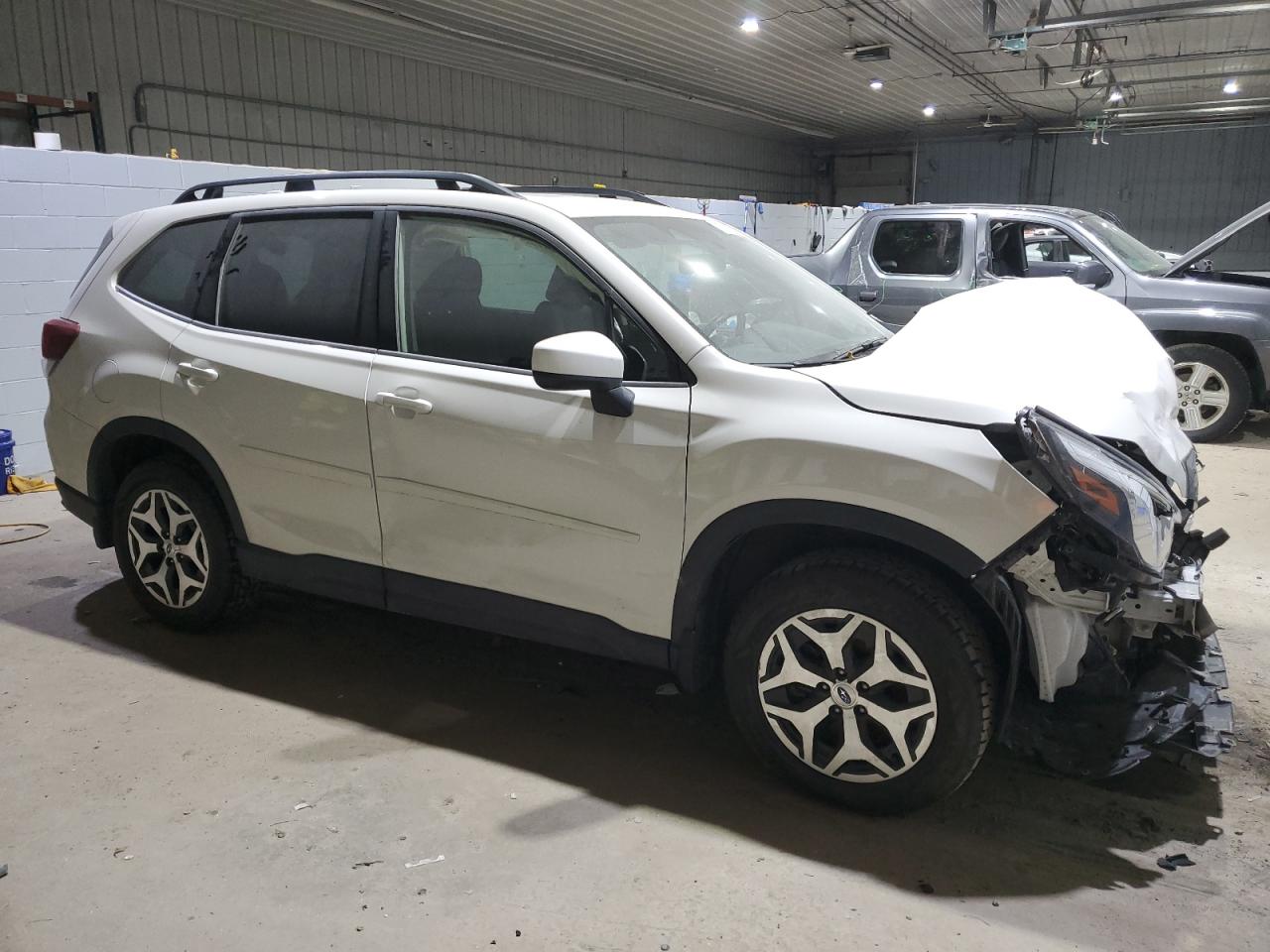2023 SUBARU FORESTER PREMIUM VIN:JF2SKADC0PH541799