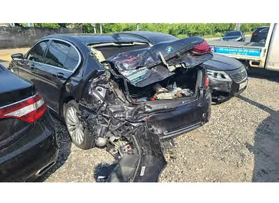 2016 BMW 740 WBA7G8108GG678176 VIN:WBA7G8108GG678176