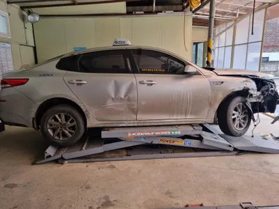 2019 Kia K5 KNAGU416BKA332120 VIN:KNAGU416BKA332120