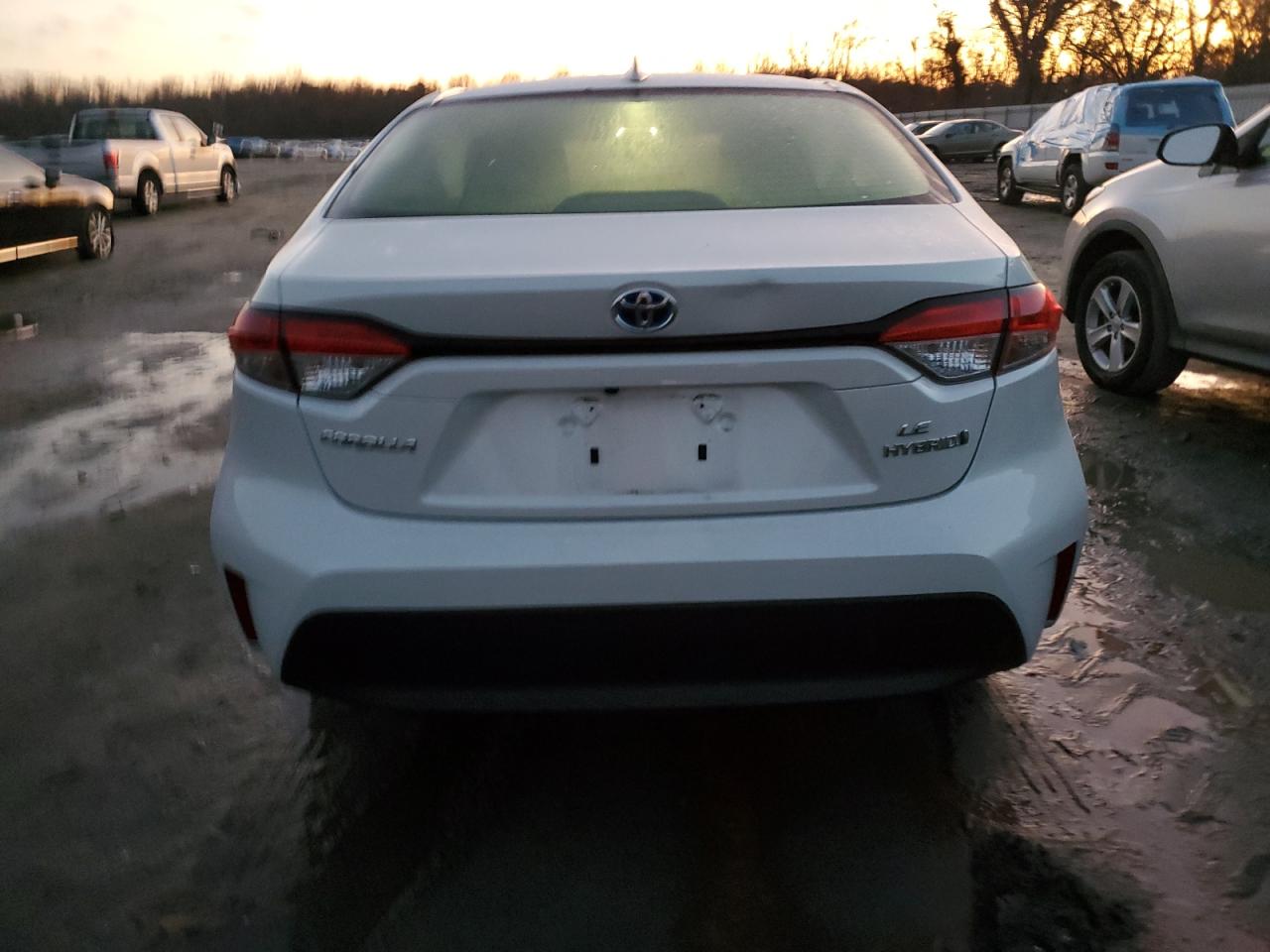 2024 TOYOTA COROLLA LE VIN:JTDBCMFE8R3058671
