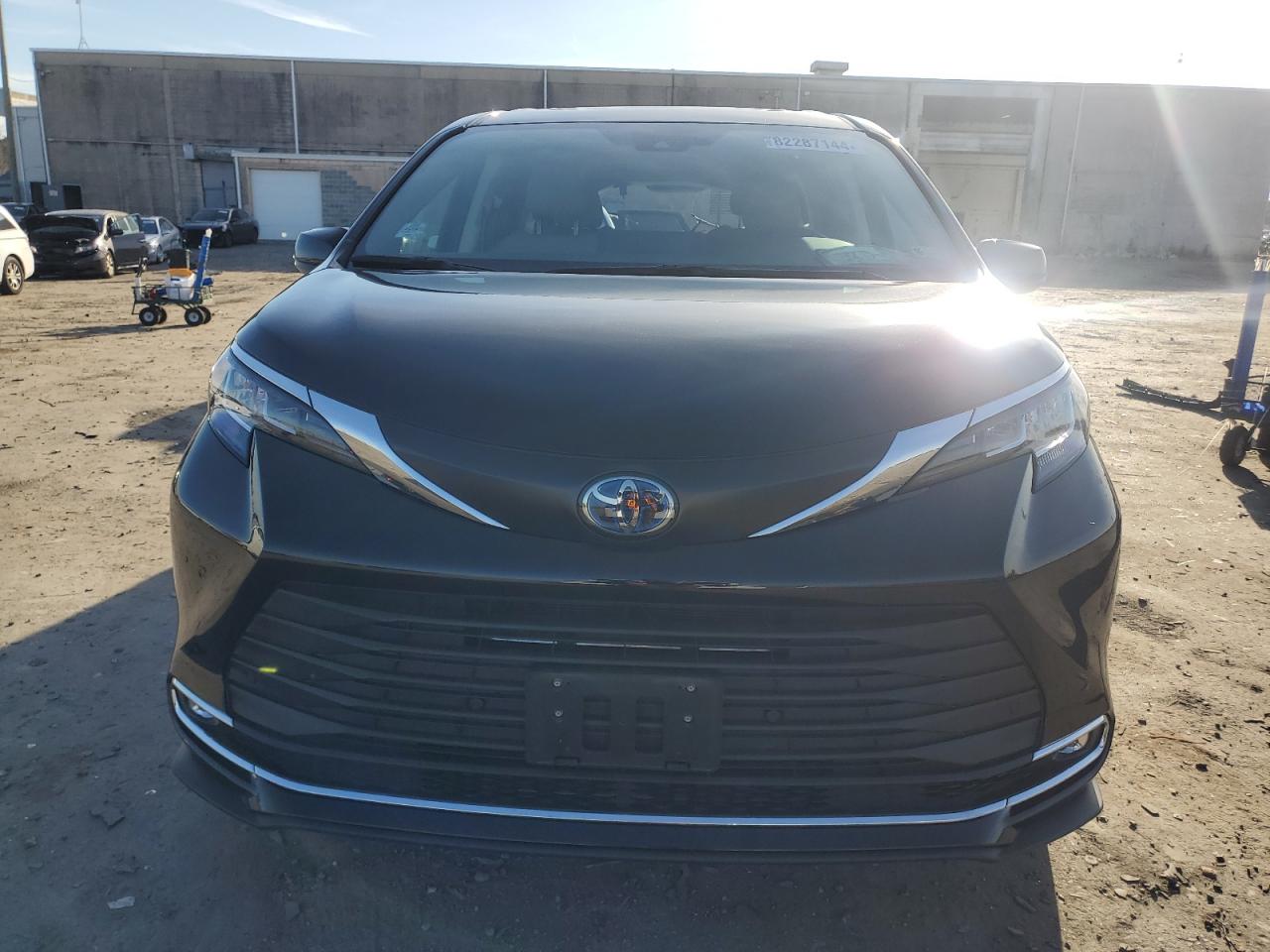 2023 TOYOTA SIENNA XLE VIN:5TDYRKEC5PS143170