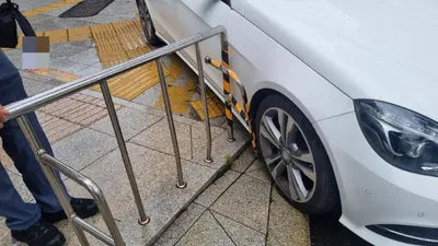 2015 Mercedes-Benz E 220 VIN: