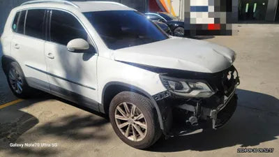 2014 Volkswagen Tiguan VIN: