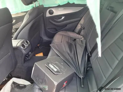 2019 Mercedes-Benz E 300 VIN: