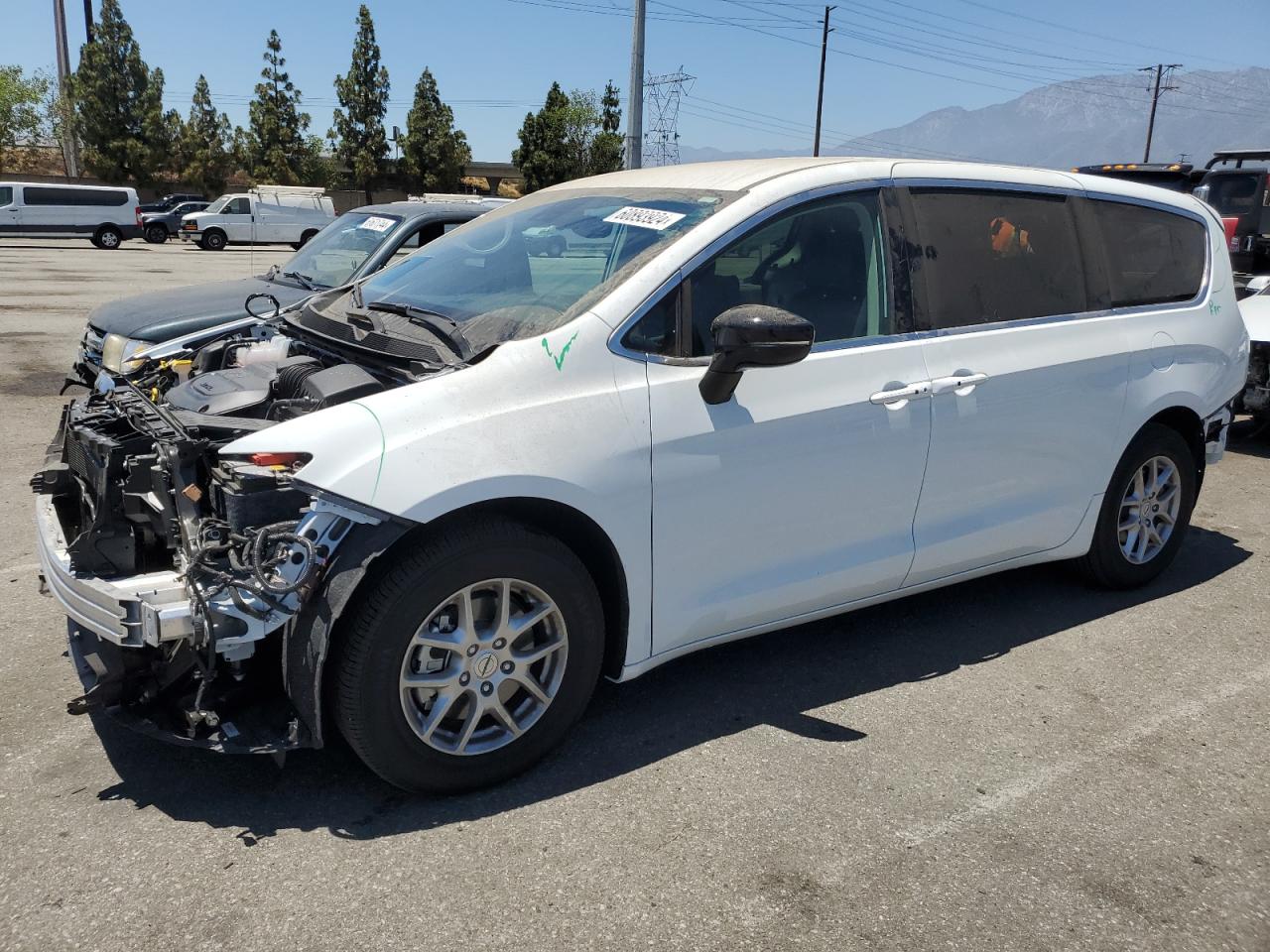 2024 CHRYSLER PACIFICA TOURING L VIN:2C4RC1BG2RR113966