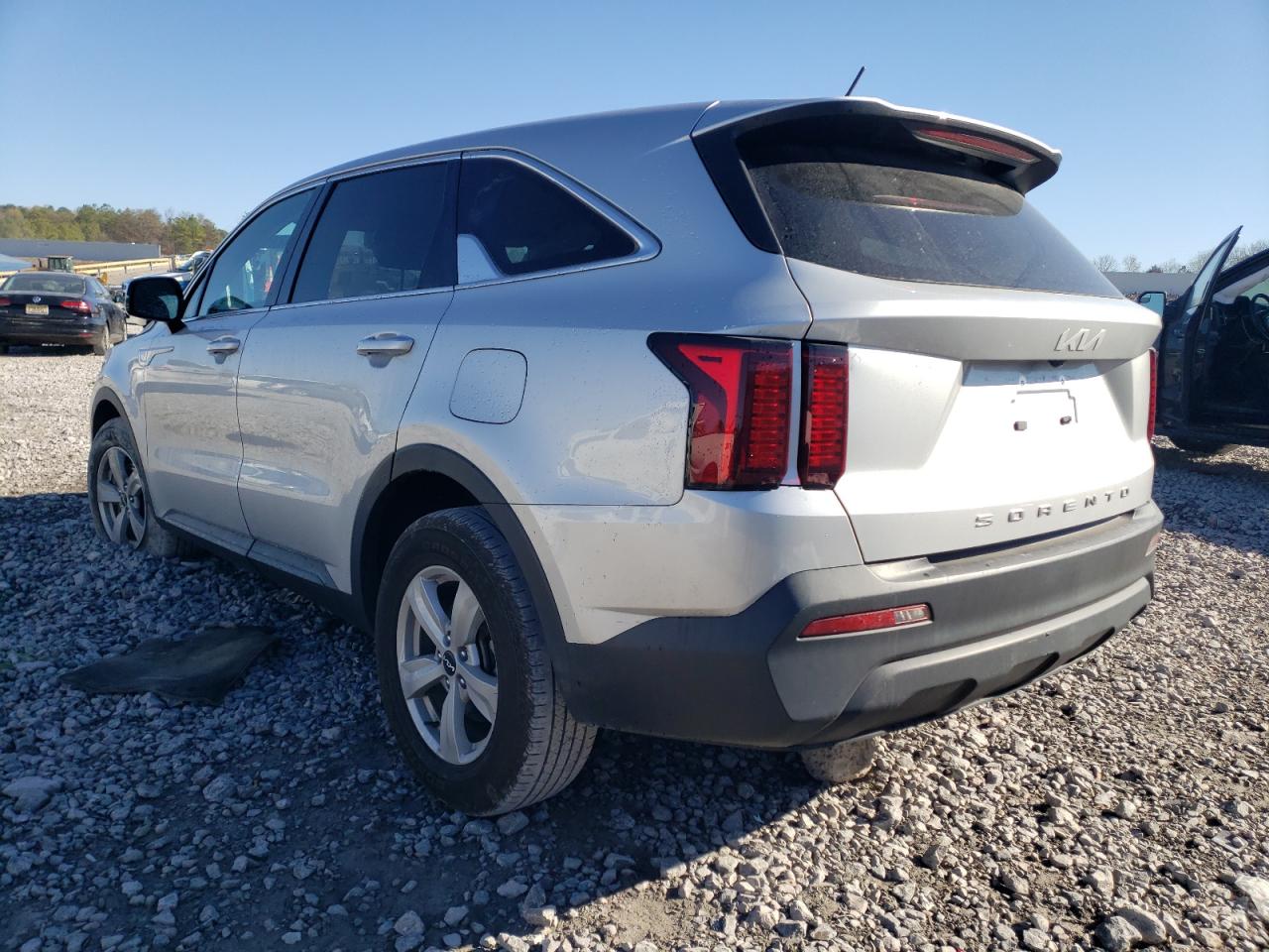 2022 KIA SORENTO LX VIN:5XYRG4LC3NG099544