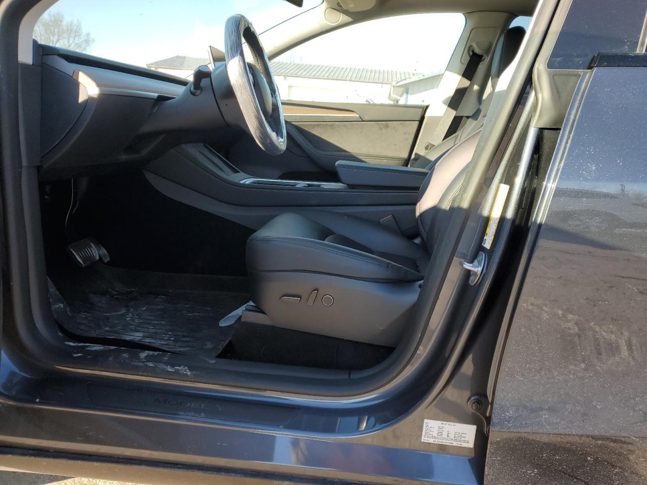 2023 TESLA MODEL Y  VIN:7SAYGDEE3PF796588