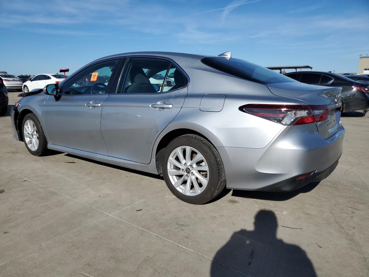 2022 TOYOTA CAMRY LE VIN:4T1C11AK8NU671847