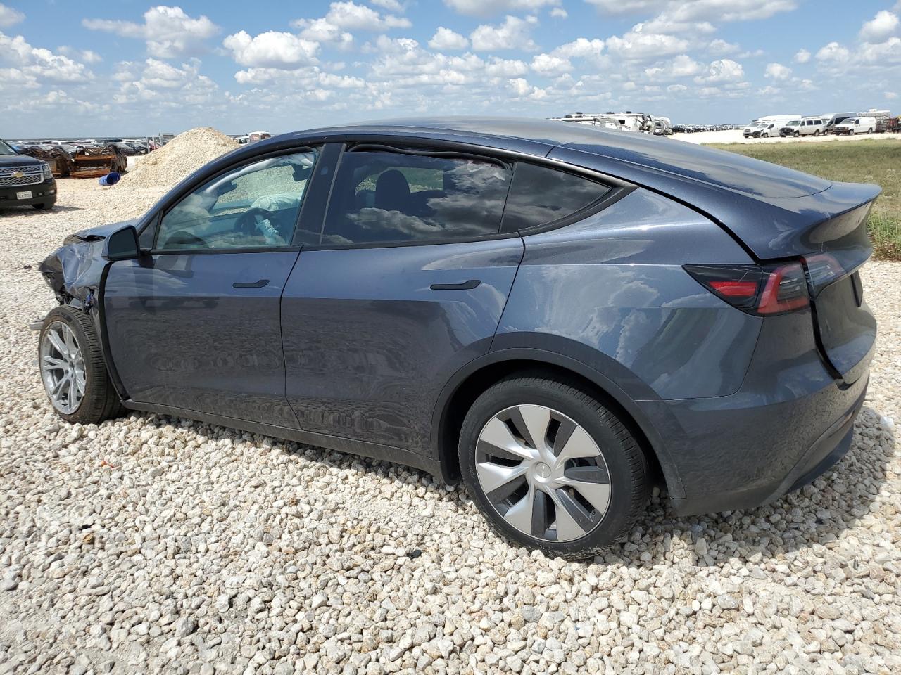 2023 TESLA MODEL Y  VIN:7SAYGDEE5PA129700