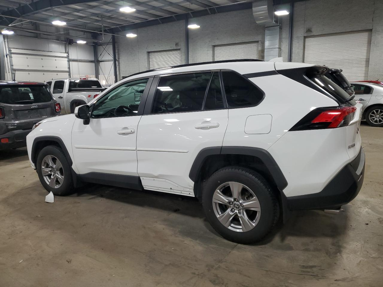 2023 TOYOTA RAV4 XLE VIN:2T3P1RFV4PW339921