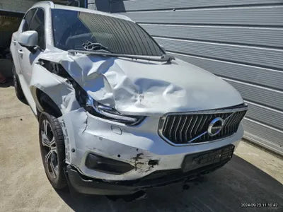 2021 Volvo XC40 VIN: