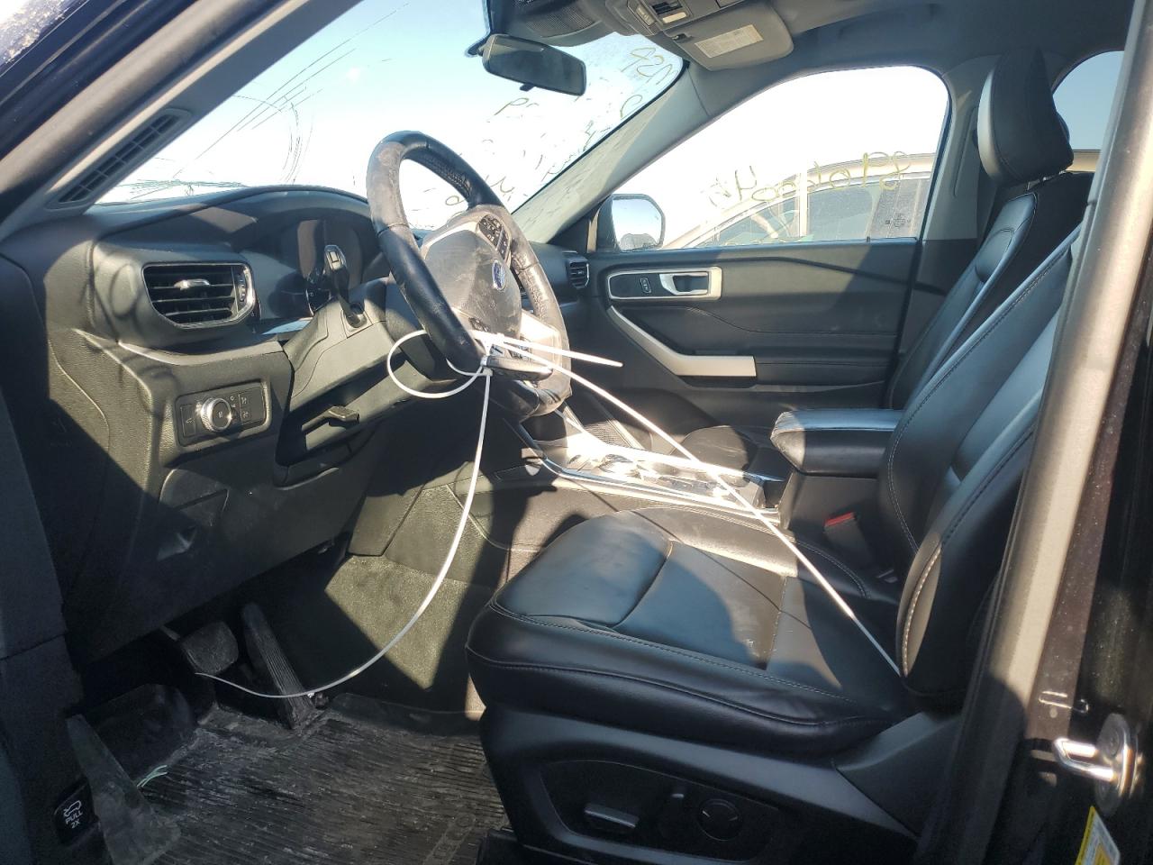 2022 FORD EXPLORER XLT VIN:1FMSK8DH5NGC04529