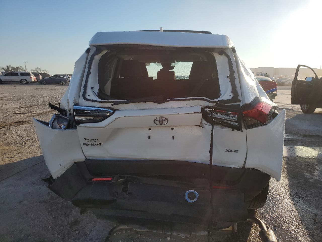 2022 TOYOTA RAV4 XLE VIN:2T3W1RFVXNC200886