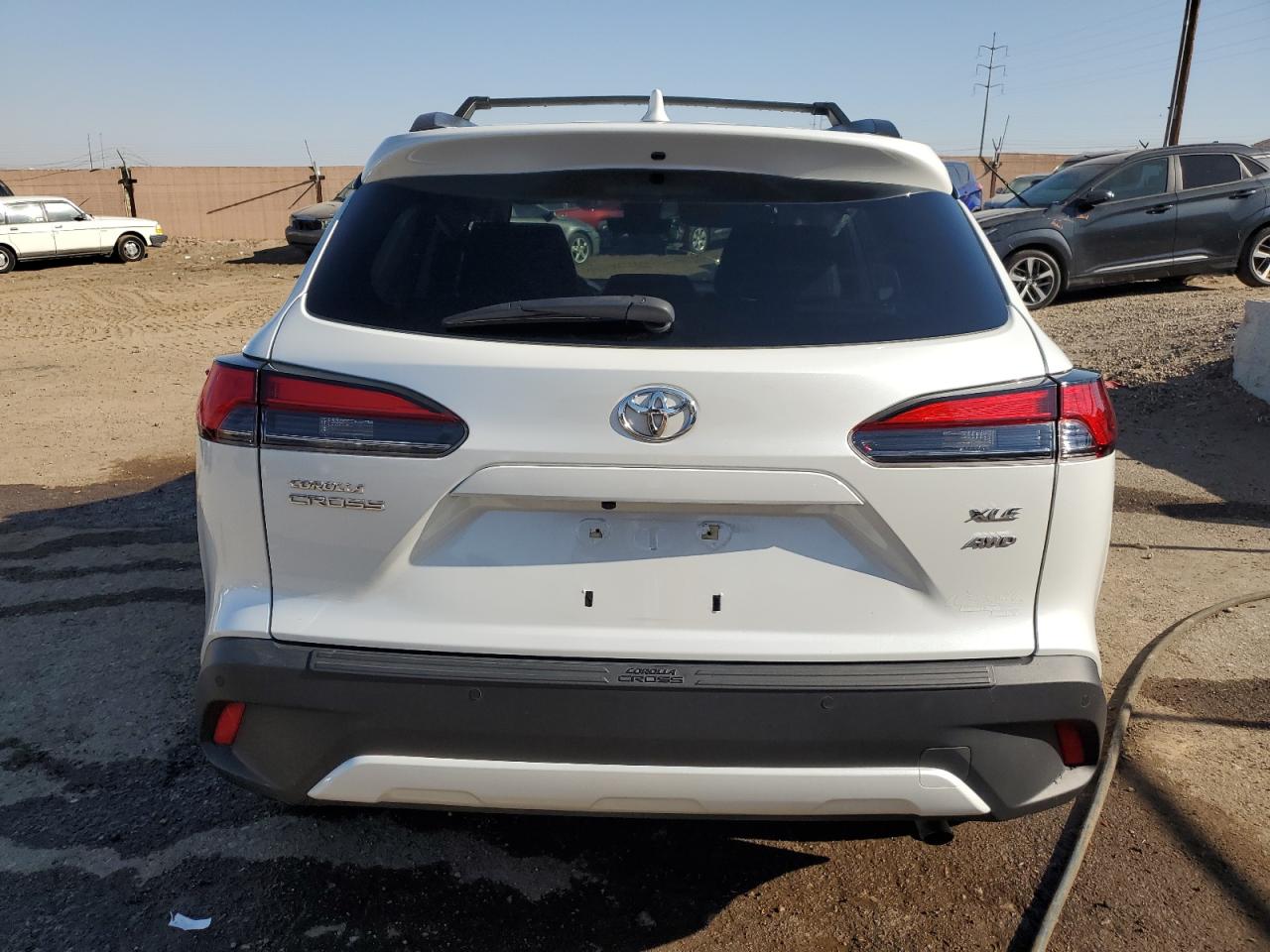 2022 TOYOTA COROLLA CROSS XLE VIN:7MUDAABG7NV007018