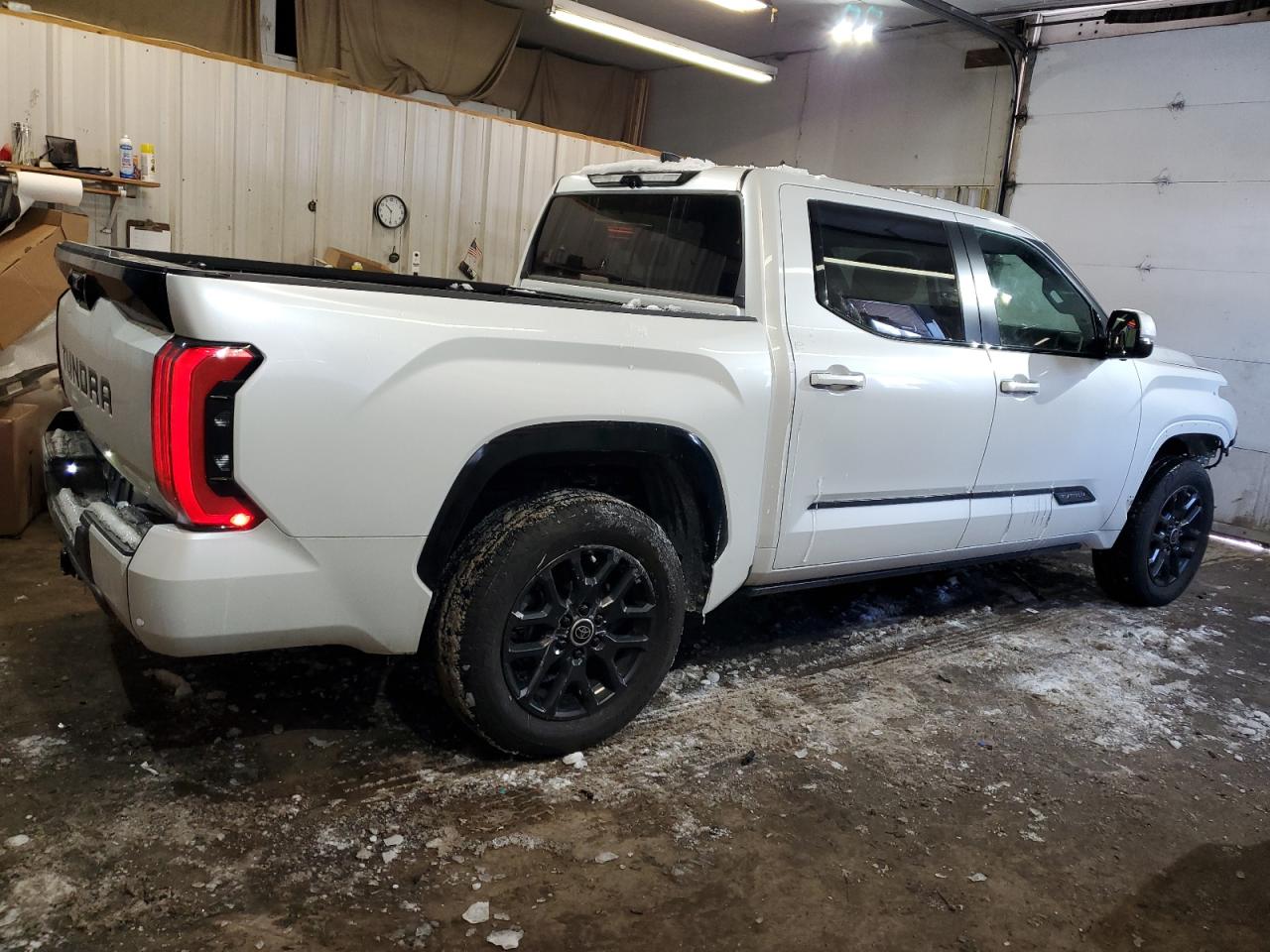 2024 TOYOTA TUNDRA CREWMAX PLATINUM VIN:5TFNA5DB8RX135761