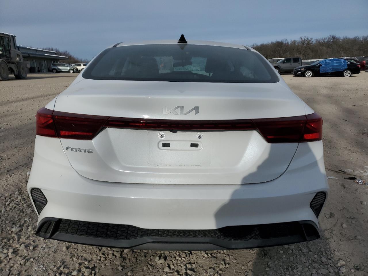 2024 KIA FORTE LX VIN:1GCEK29099Z292593