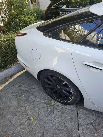 2018 Jaguar XJ SAJAA2292JNW16913 VIN:SAJAA2292JNW16913