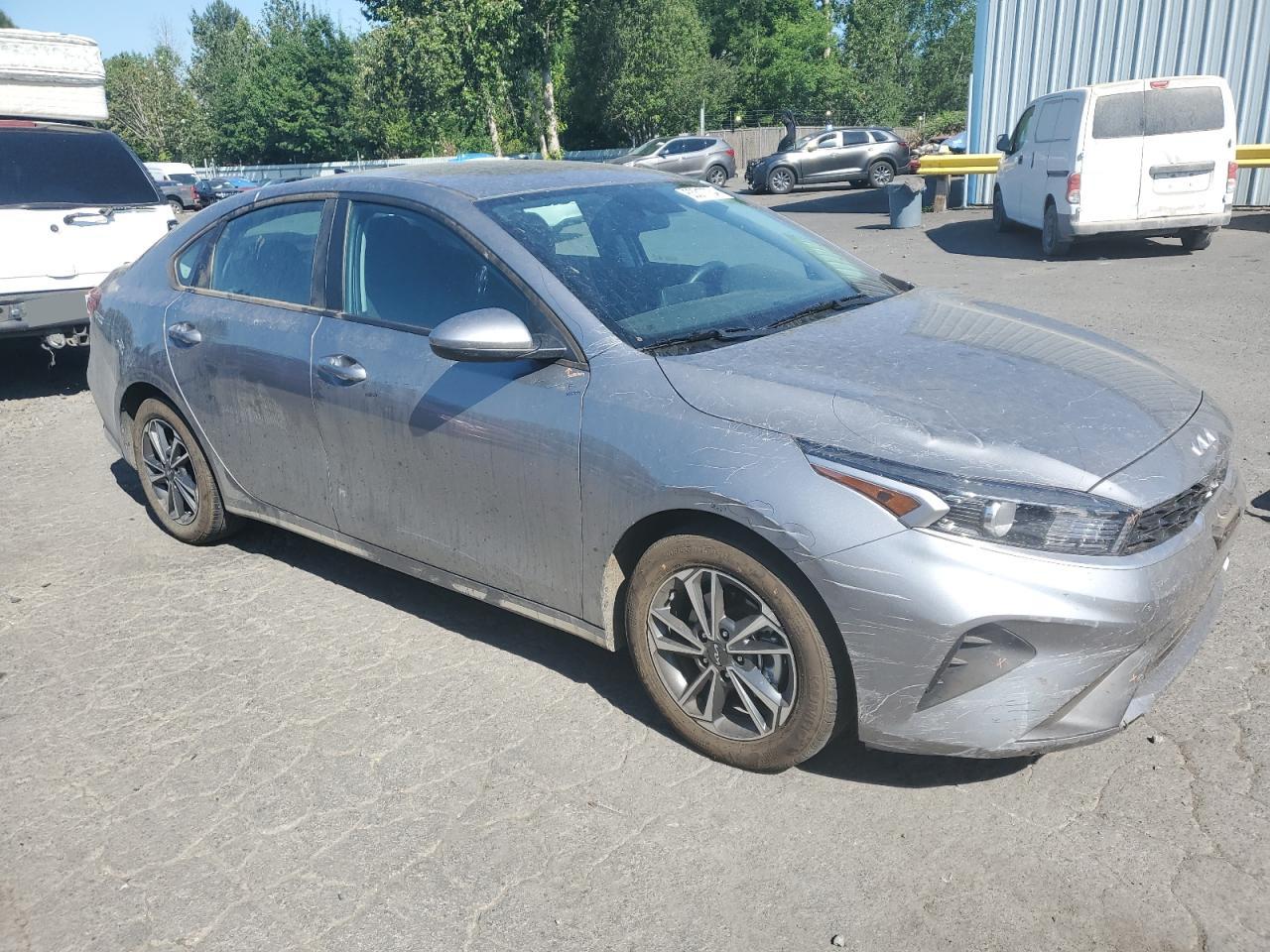 2024 KIA FORTE LX VIN:3KPF24AD7RE777177