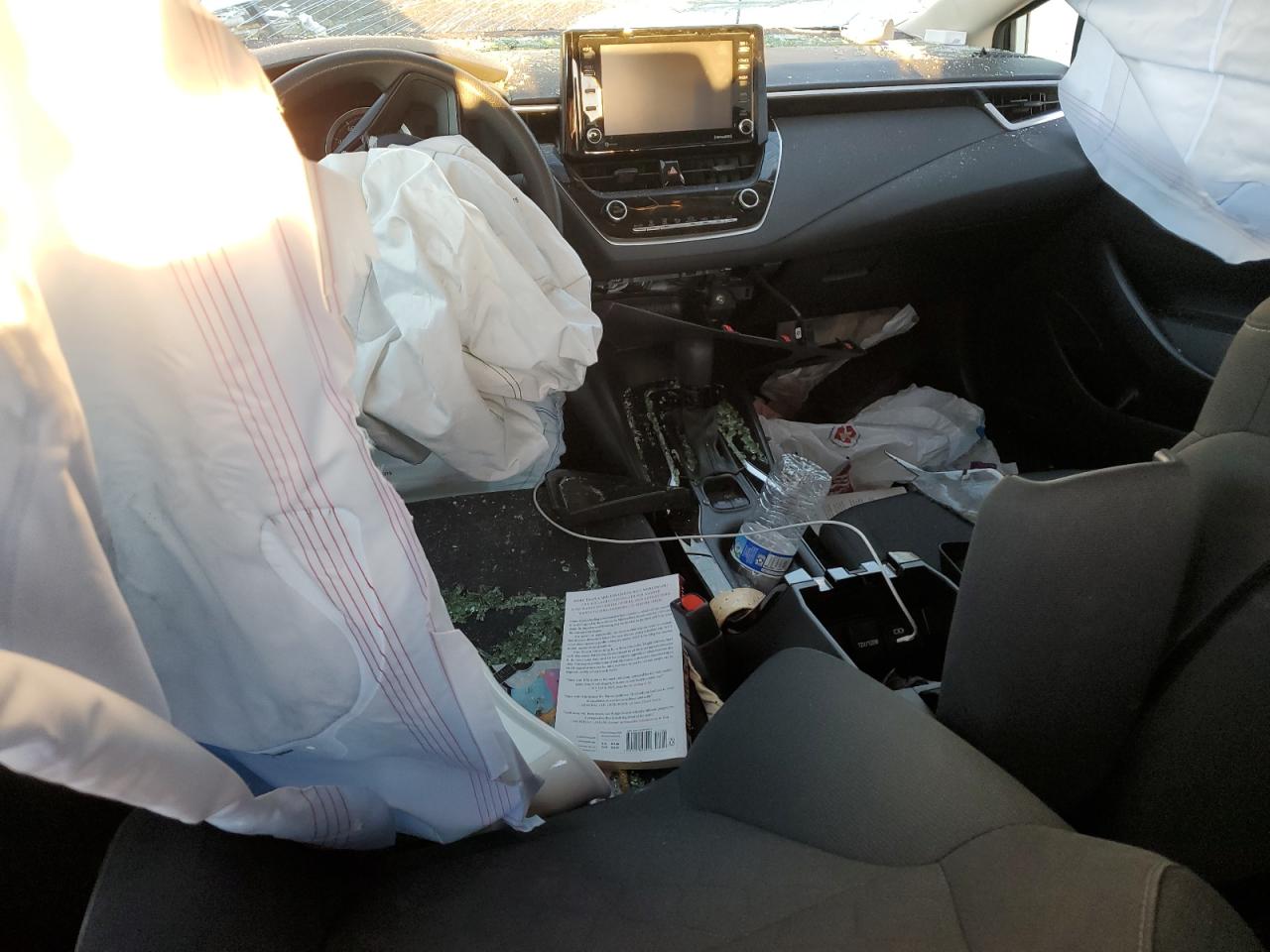 2022 TOYOTA COROLLA LE VIN:JTDEPMAE3N3020543