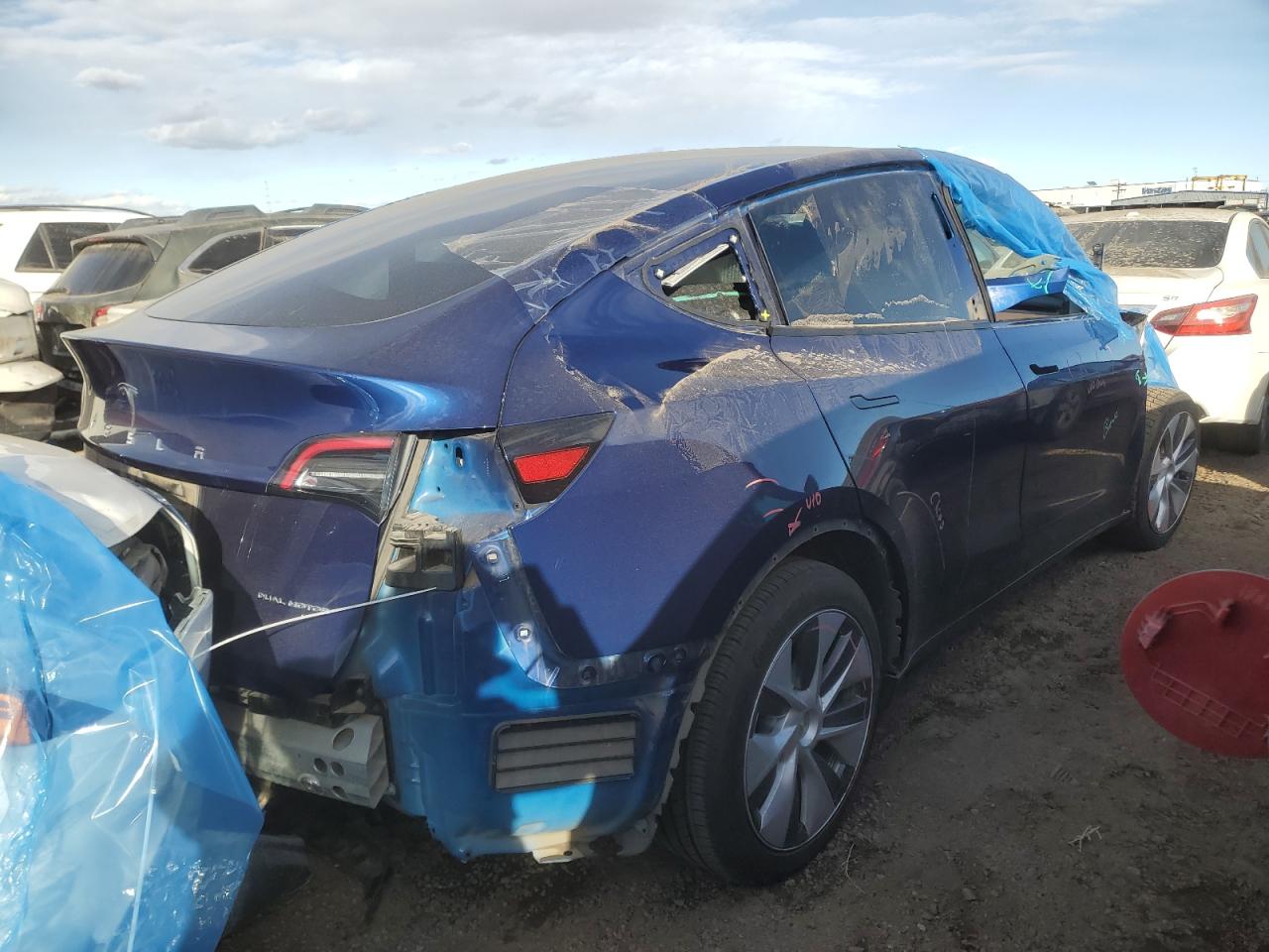 2023 TESLA MODEL Y  VIN:7SAYGAEE2PF910238