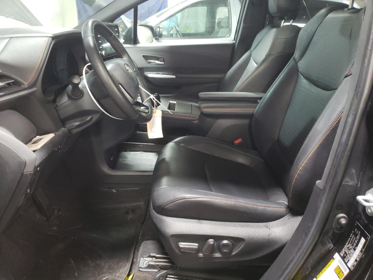 2022 TOYOTA SIENNA XSE VIN:5TDXRKEC5NS132033