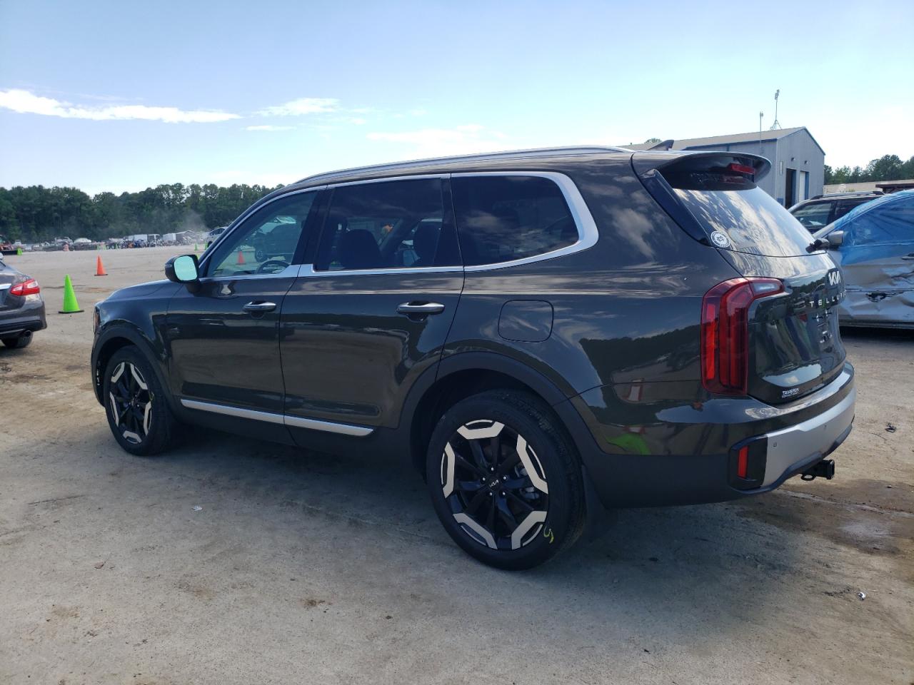 2023 KIA TELLURIDE S VIN:5XYP6DGC9PG344127