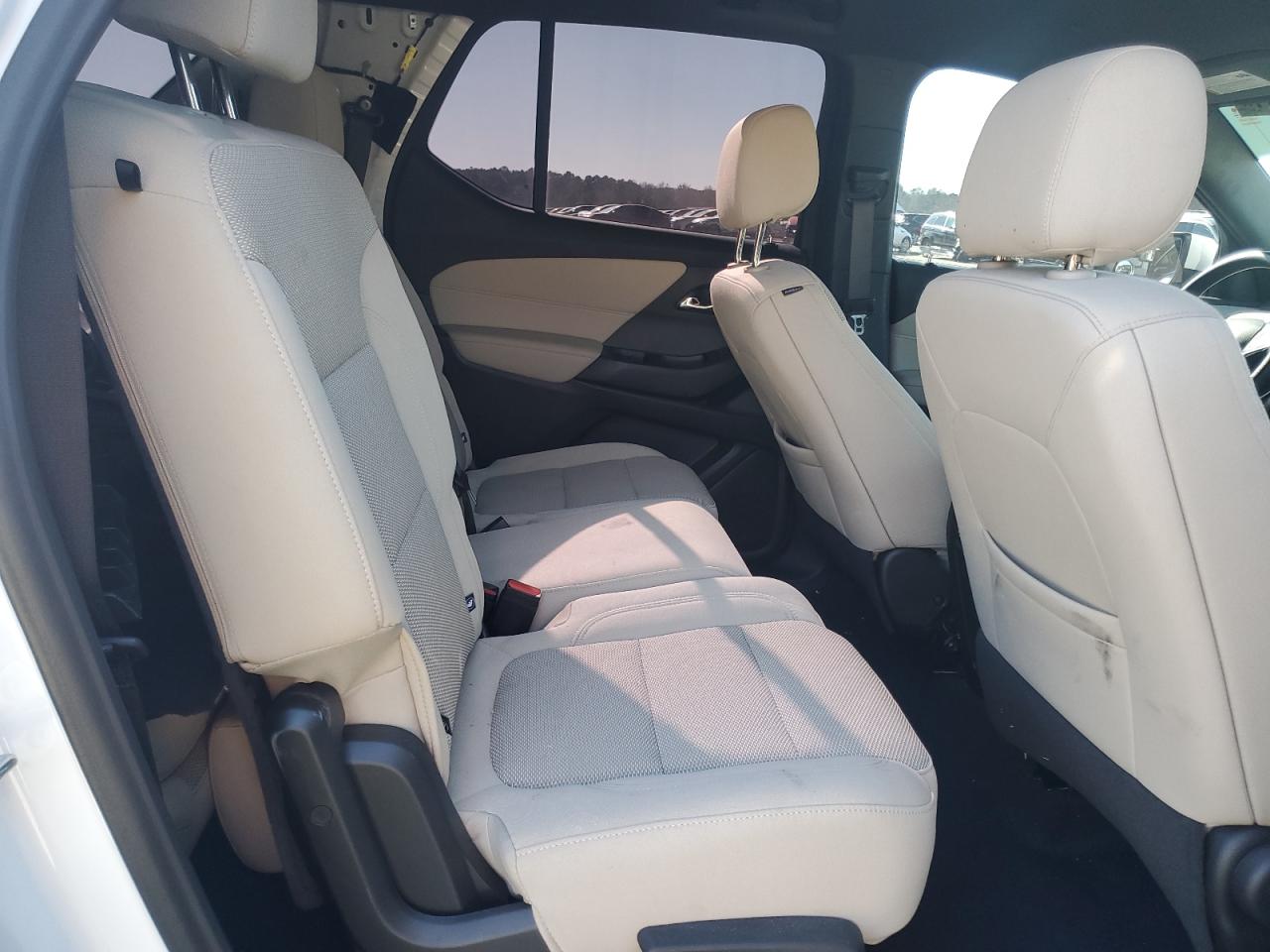 2023 CHEVROLET TRAVERSE LS VIN:1GNEVLKW8PJ238474