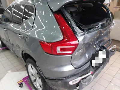 2019 Volvo XC40 VIN: