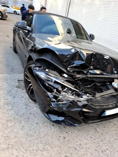 2021 BMW Z4 WBAHF7108MWX33261 VIN:WBAHF7108MWX33261