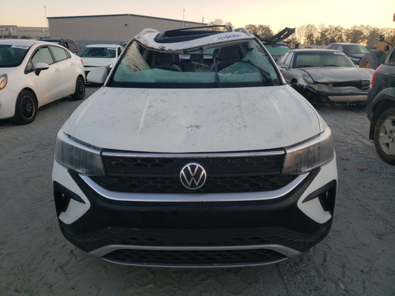 2022 VOLKSWAGEN TAOS SE VIN:3VVTX7B22NM019462