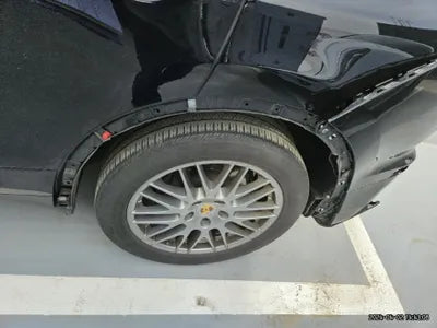 2016 Porsche Cayenne VIN: