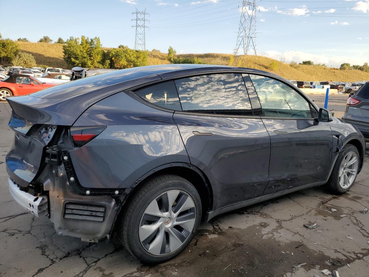 2023 TESLA MODEL Y  VIN:7SAYGDEEXPF908951