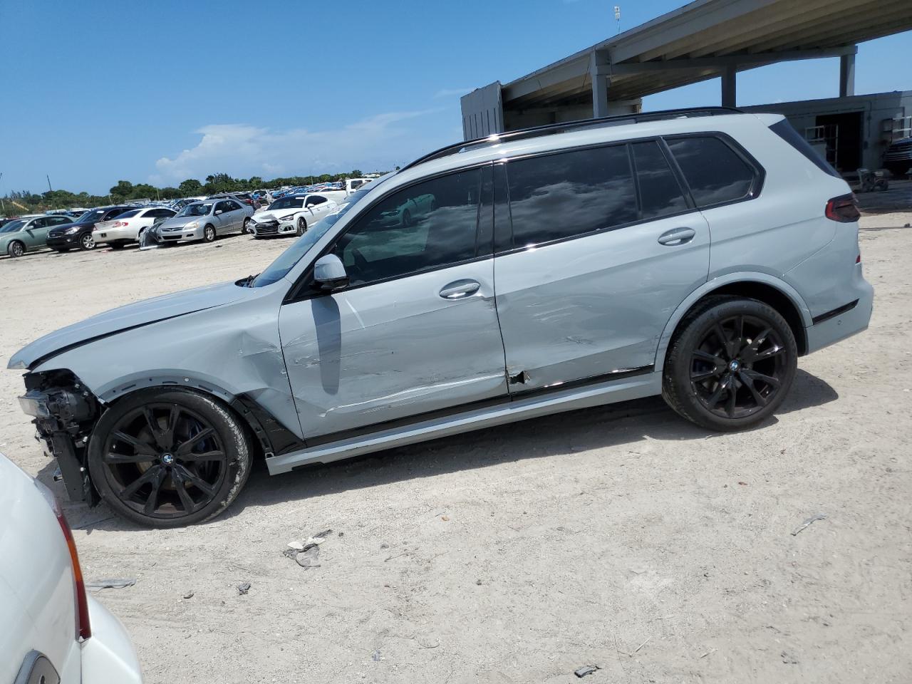 2023 BMW X7 XDRIVE40I VIN:5UX23EM03P9S06067