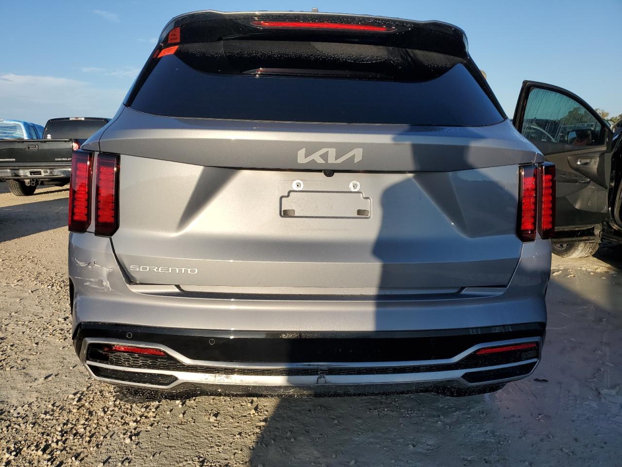2023 KIA SORENTO S VIN:5XYRL4LC6PG243313
