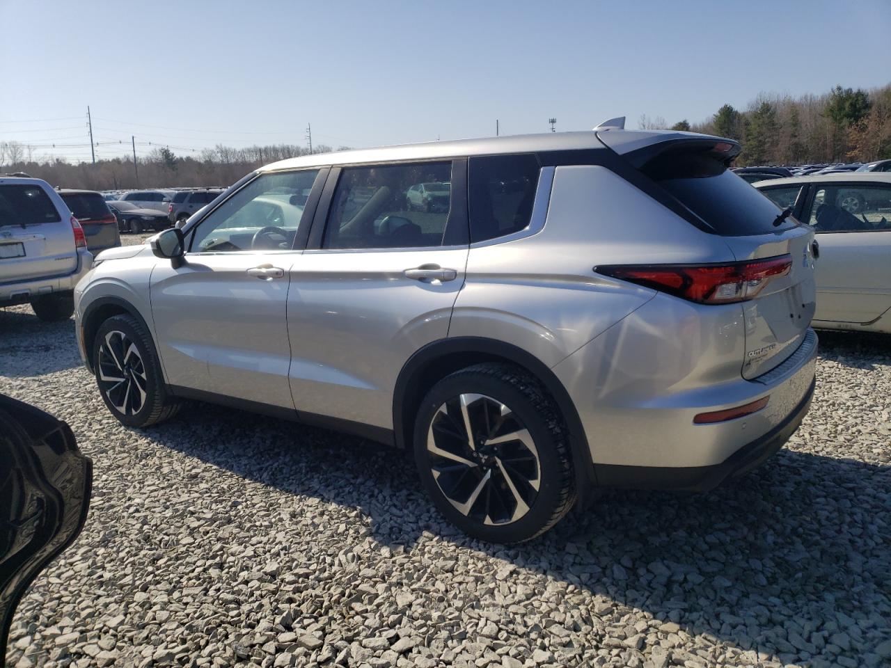 2022 MITSUBISHI OUTLANDER ES VIN:JA4J4TA8XNZ061576